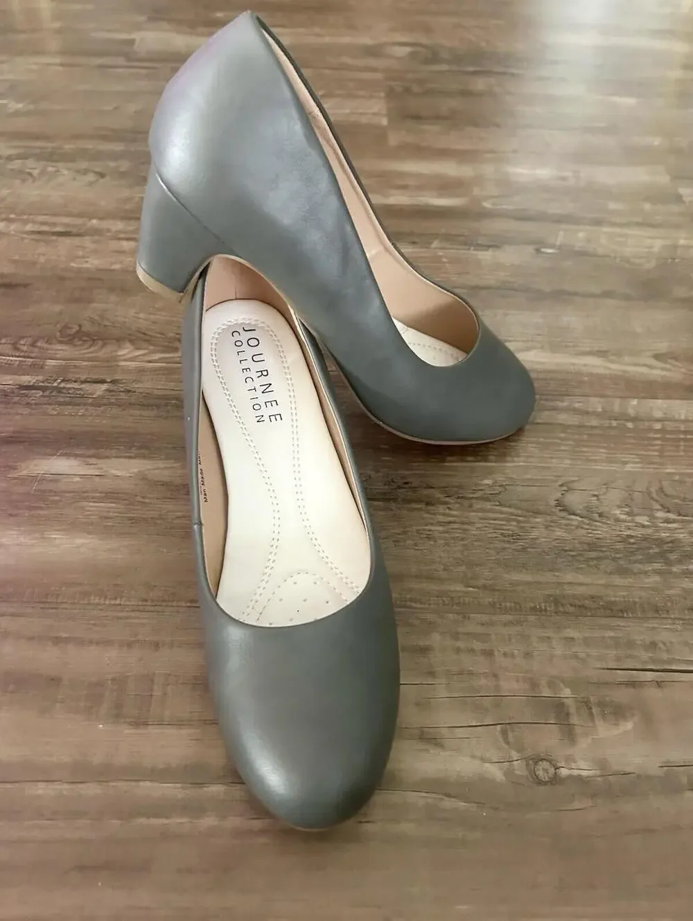 Journee Collection Saarii Womens Round Closed Toe Block Heel Pumps Size 9 Gray